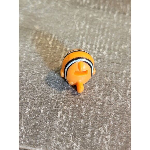 Moose Shopkins mini clownfish orange toy figure - Picture 3 of 4
